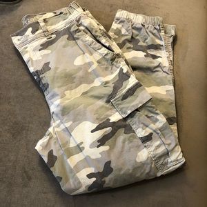 American Eagle camp joggers